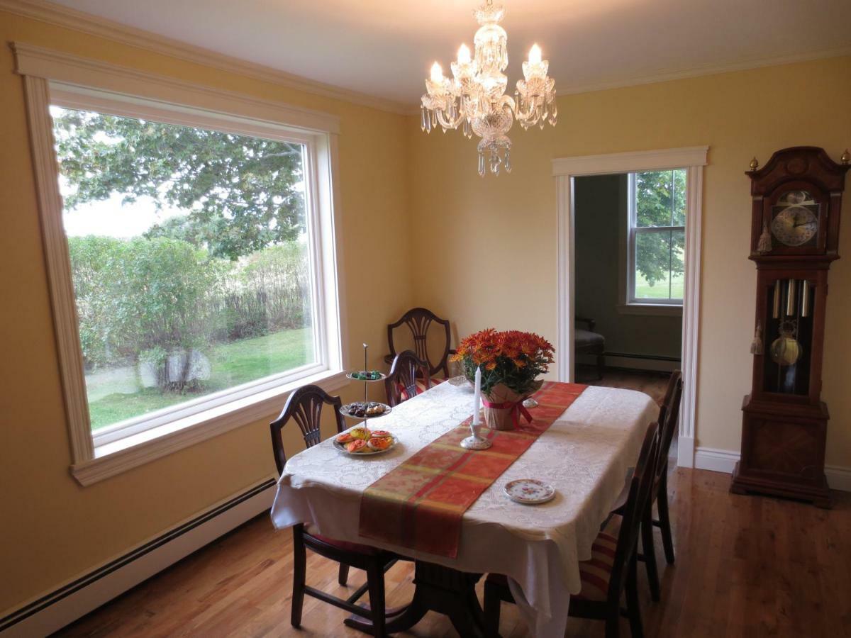 Sunbury Cove Winery Bed and Breakfast Miscouche Buitenkant foto